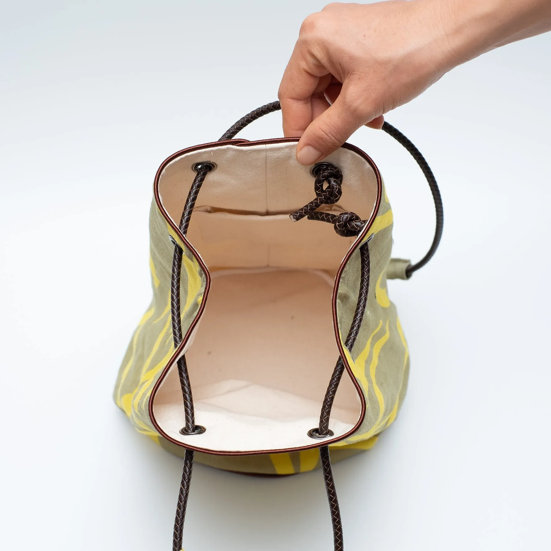 Linen bucket bag 'Antwerp' yellow